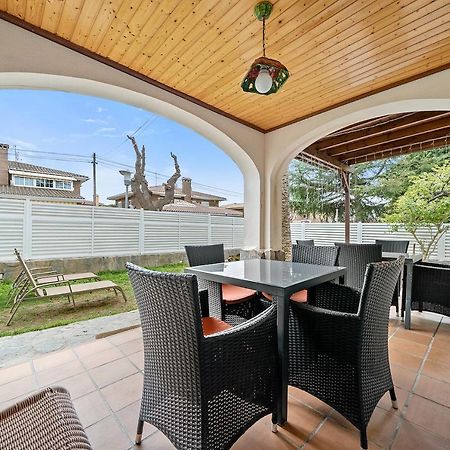 Global Maria - Villa With Bbq In Кембрилс Екстериор снимка